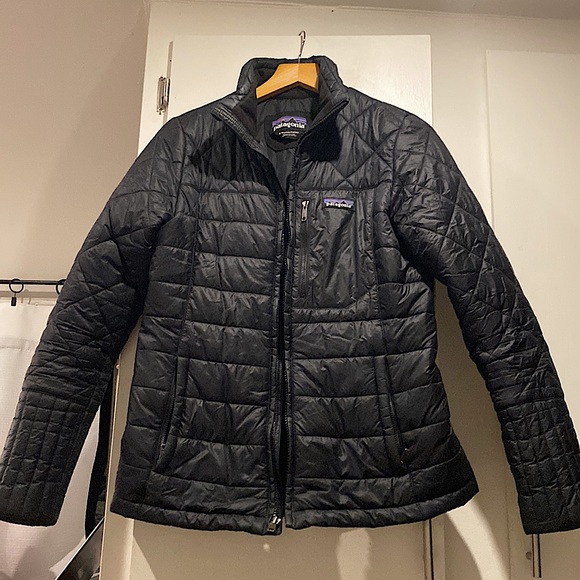 Patagonia Jackets & Blazers - Patagonia Women’s size small Puffer coat